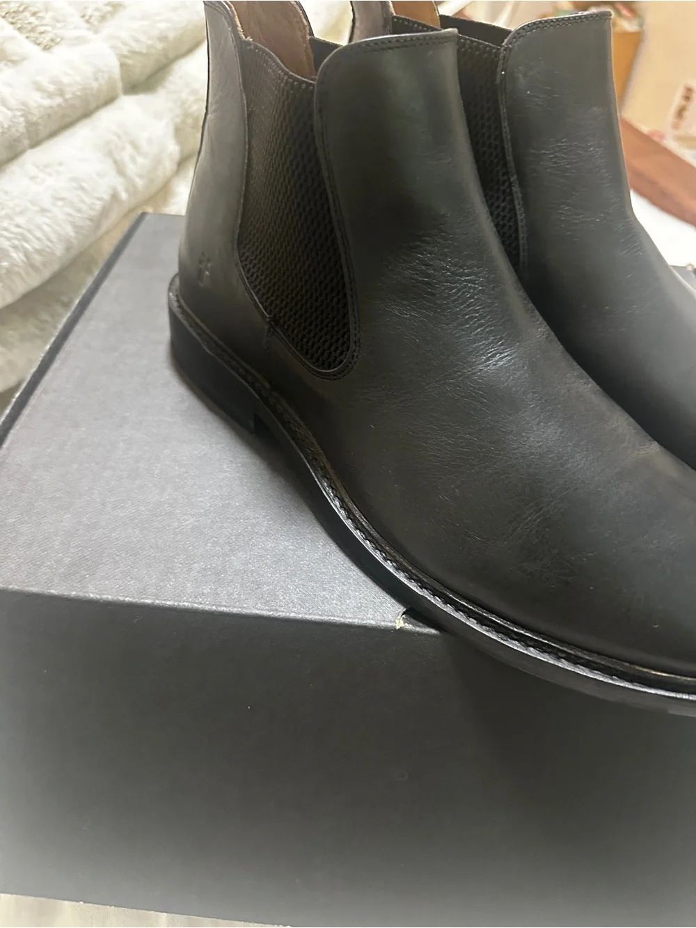 Frye Paul Chelsea Boots | Men’s 10.5M | Black Leather | New in Box
